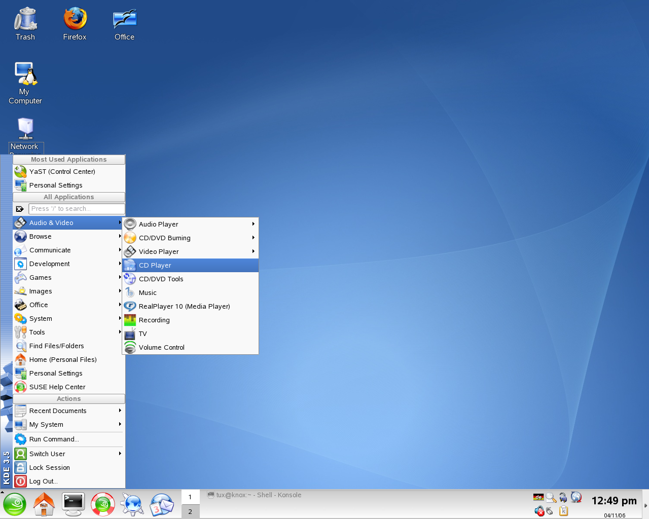 SUSE Linux Enterprise (SLED 10) - KDE User - Starting Applications from the Main Menu